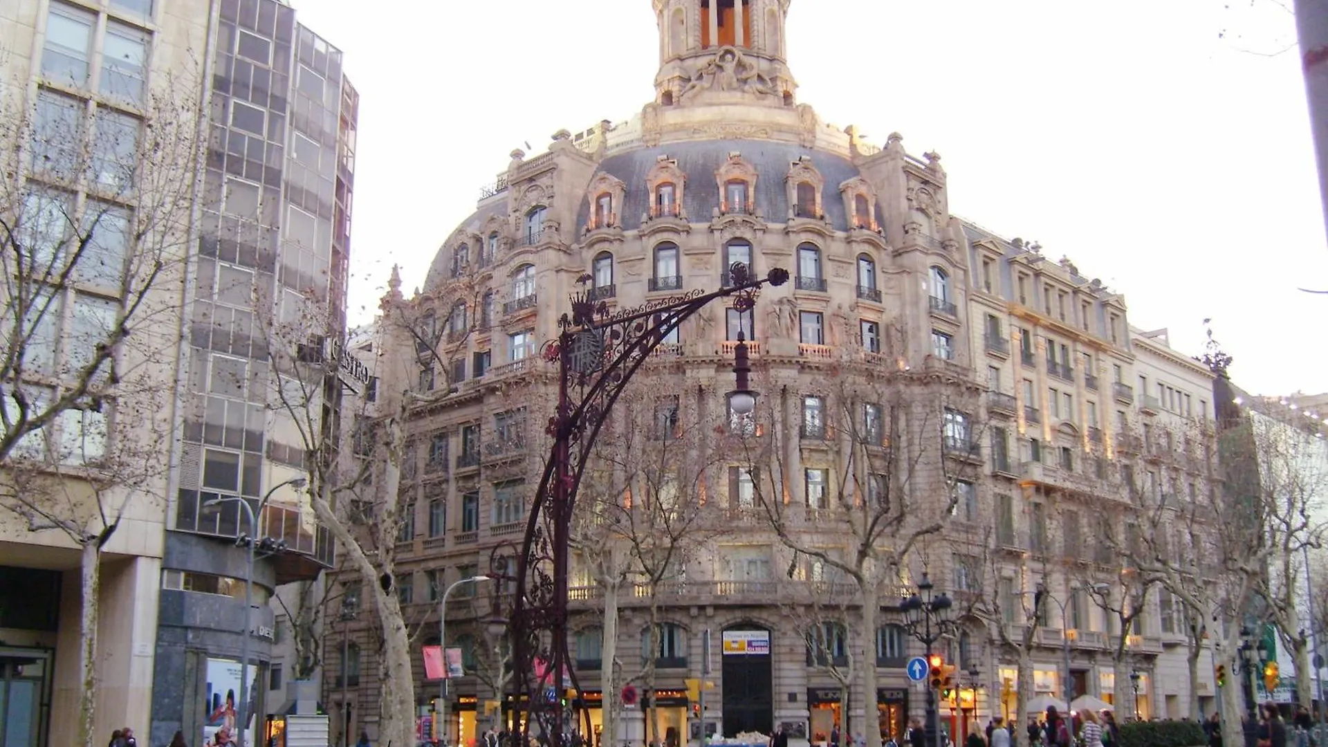 New Flat In The Center-Eixample Passeig De Gracia Apartment Barcelona 0*,  Spain