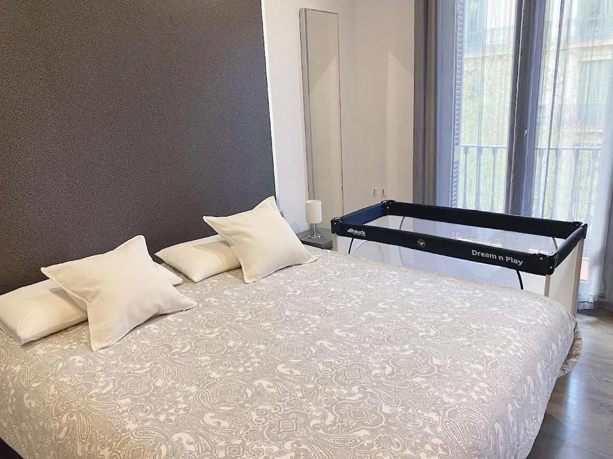 New Flat In The Center-Eixample Passeig De Gracia Lejlighed Barcelona 0*,  Spanien